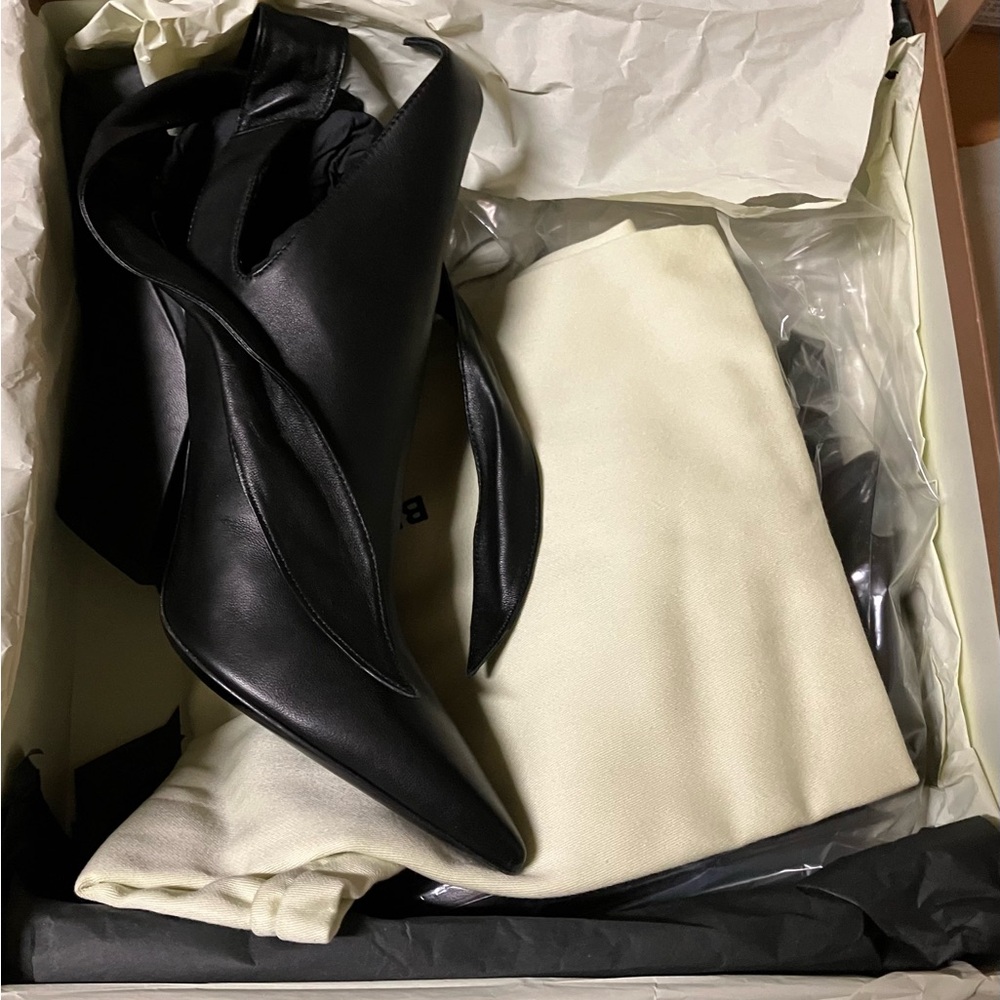 Burberry Amy Black Leather Ankle Tie Strap Booties - Size 6.5 (36.5 Authentic) - Picture 9 of 14
